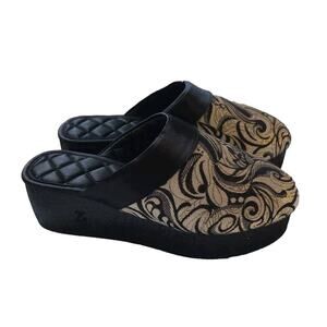 ZSA ZSA Women’s Slip On Shoes Luxury Slippers Black White Gold Size 7 holidays